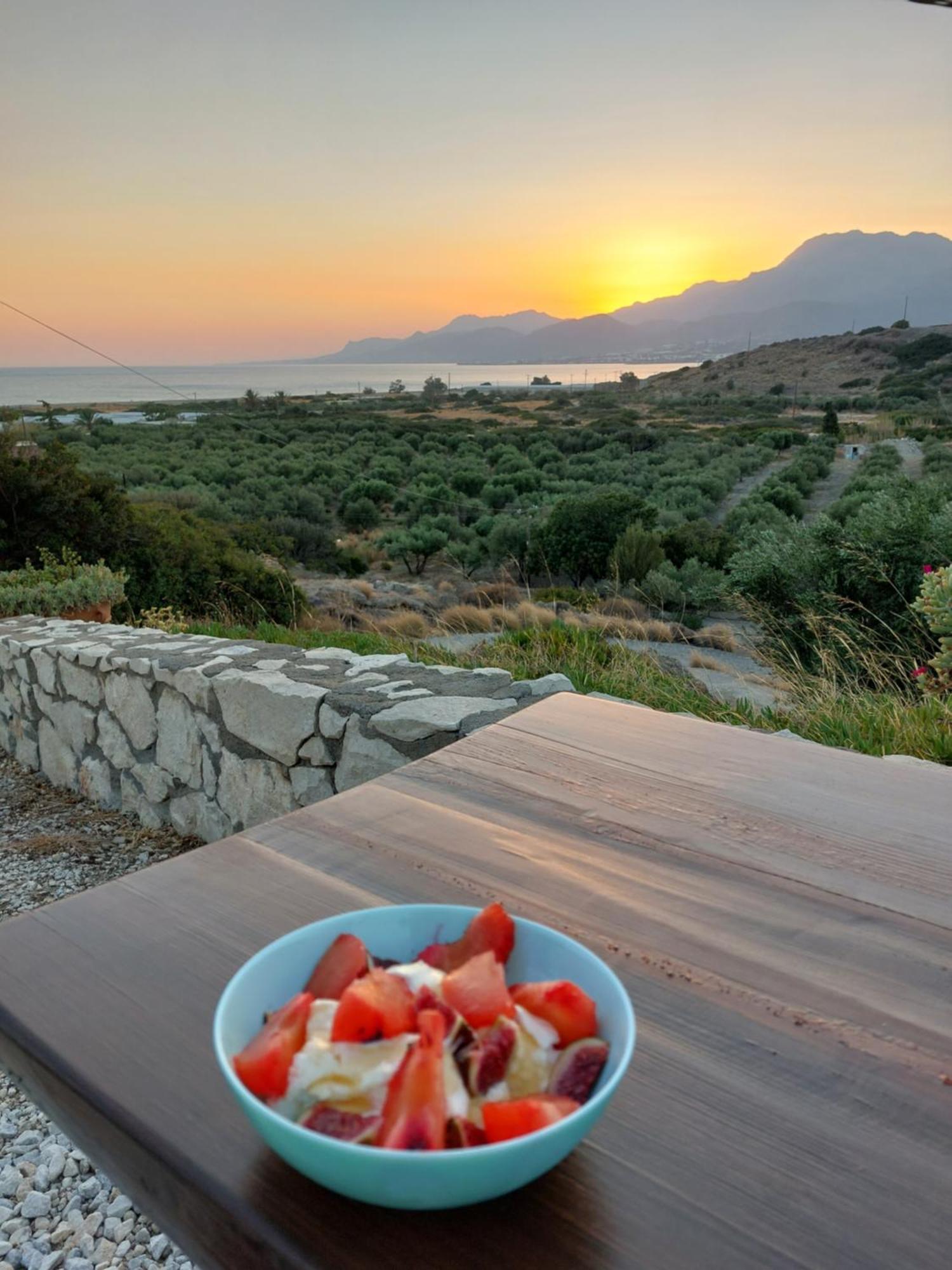 cottage du soleil Makrýgialos Extérieur photo